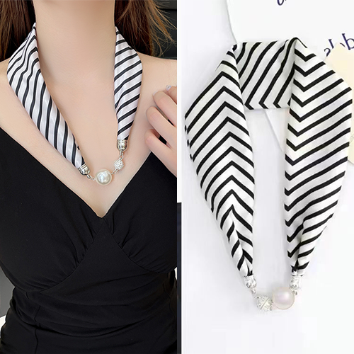 1021 sciarpa collana